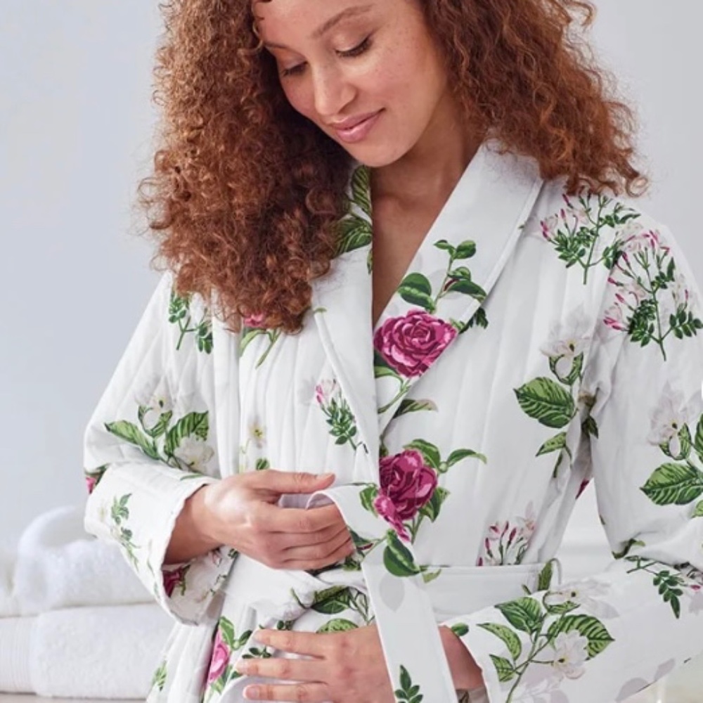 [unopened/unused] Company Store Quilted Floral Robe - M